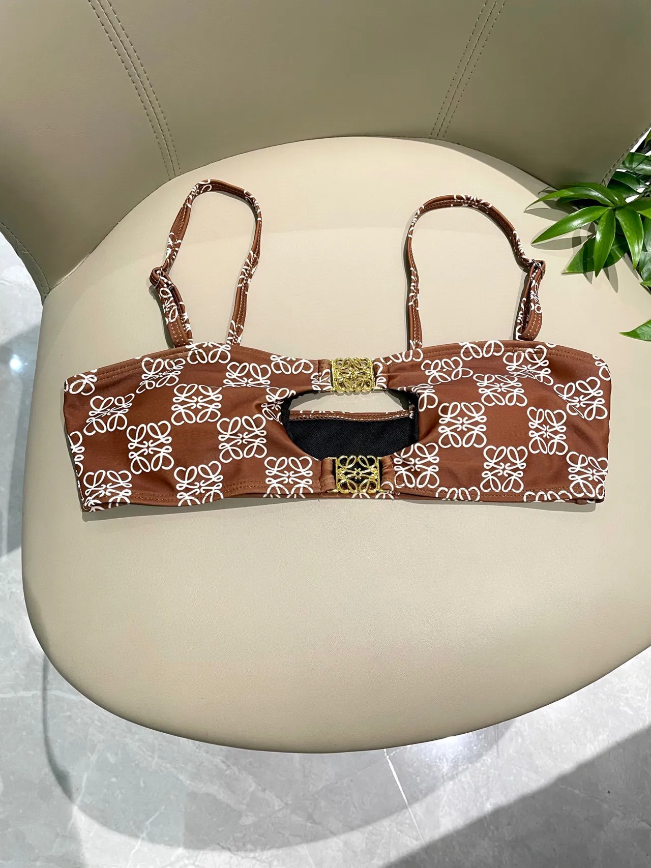 Loewe Anagram বাদামি সাদা বাস্টিয়ার স্টাইল ভেস্ট টপ 6