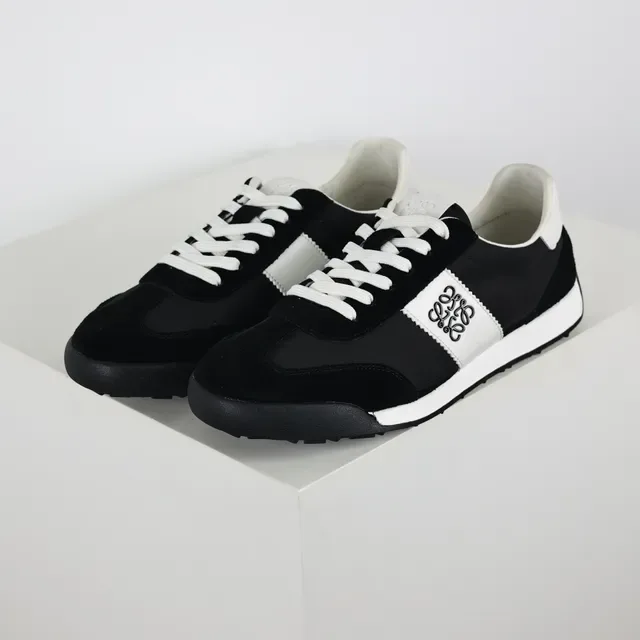 Loewe Flow Runner Preto e Branco Lifestyle Sneakers 2