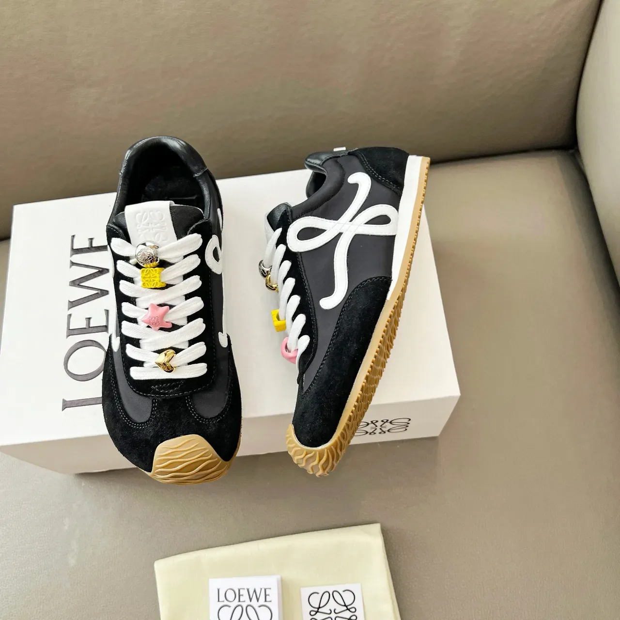 Loewe Flow Runner أسود أبيض بيج أسلوب الحياة رياضي 8