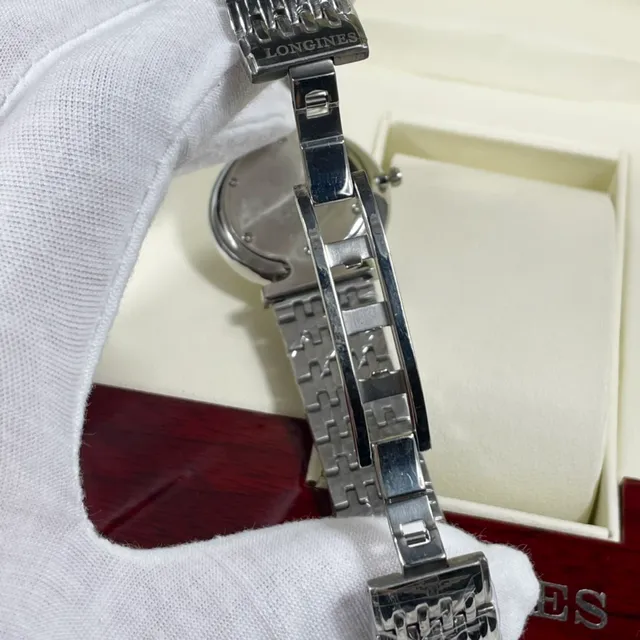 Longines 银白色极简罗马数字表盘石英手表 5