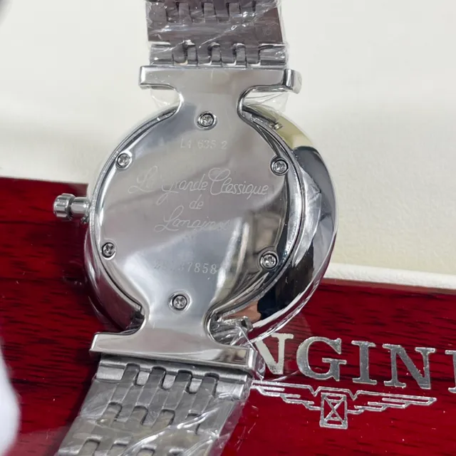 Longines 银白色极简罗马数字表盘石英手表 6