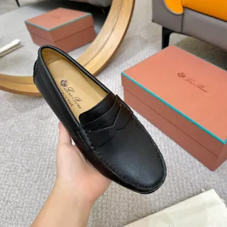 Loro Piana 12 Dots Walk Penny Loafer de Couro Preto