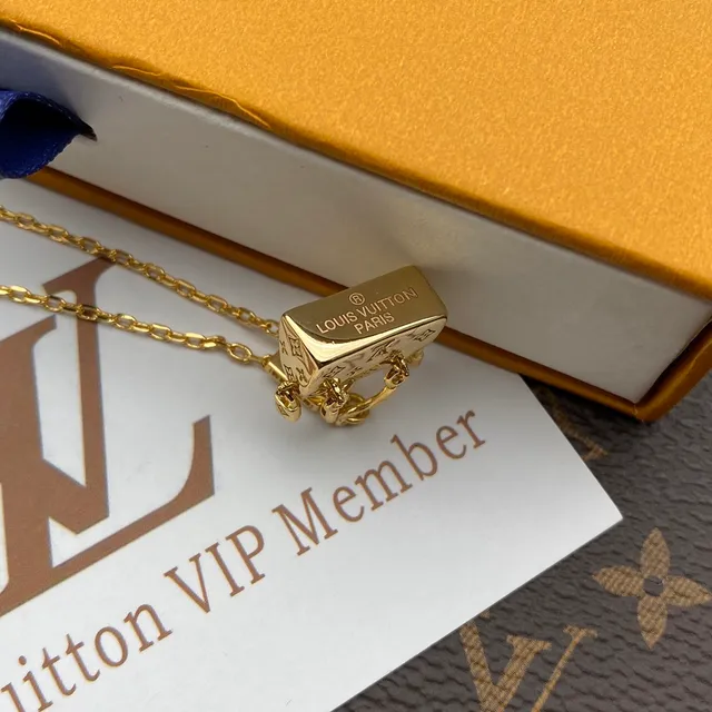 Louis Vuitton Bag-Shaped Monogram Pendant Gold Necklace 4
