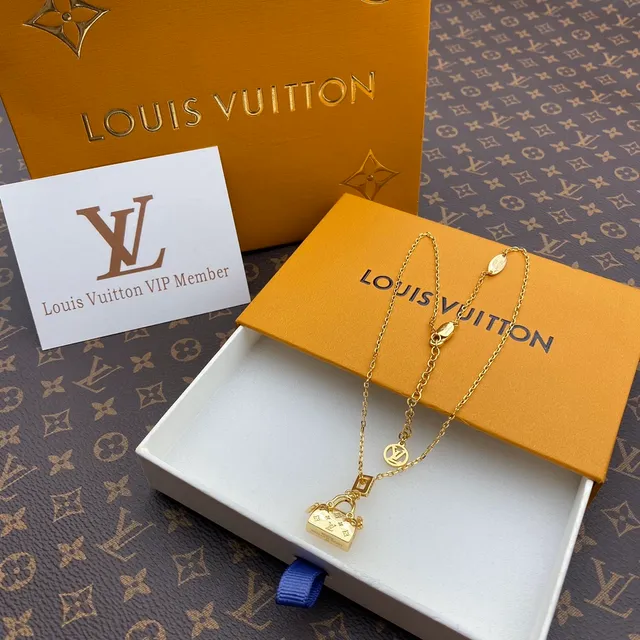Louis Vuitton Bag-Shaped Monogram Pendant Gold Necklace 7