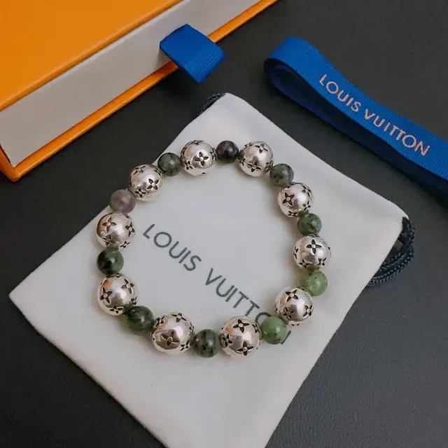 Louis Vuitton سوار من المعدن والحجر المزخرف بنقش الزهور والخرز 8