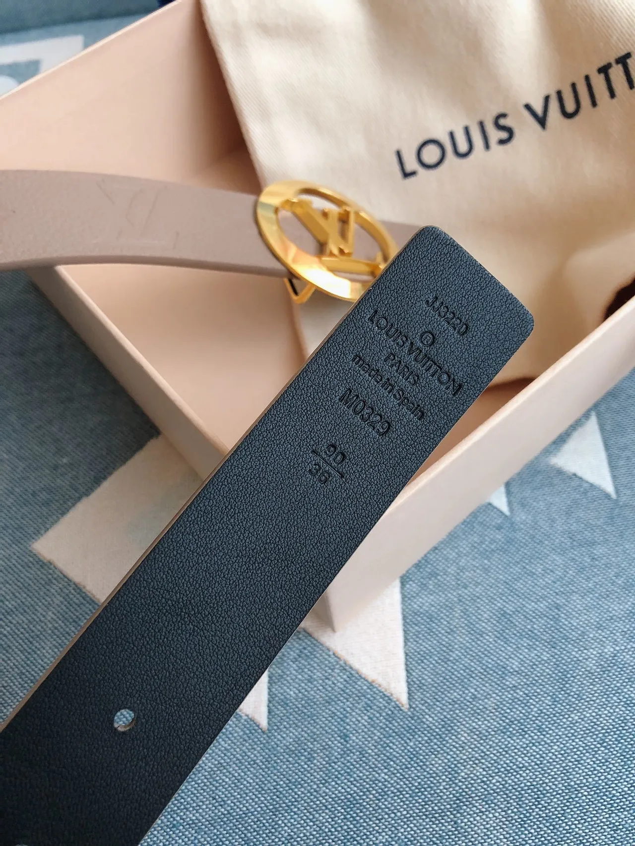 Louis Vuitton Beige Black Embossed Monogram Circular Gold-Tone LV Buckle Leather Belt 3