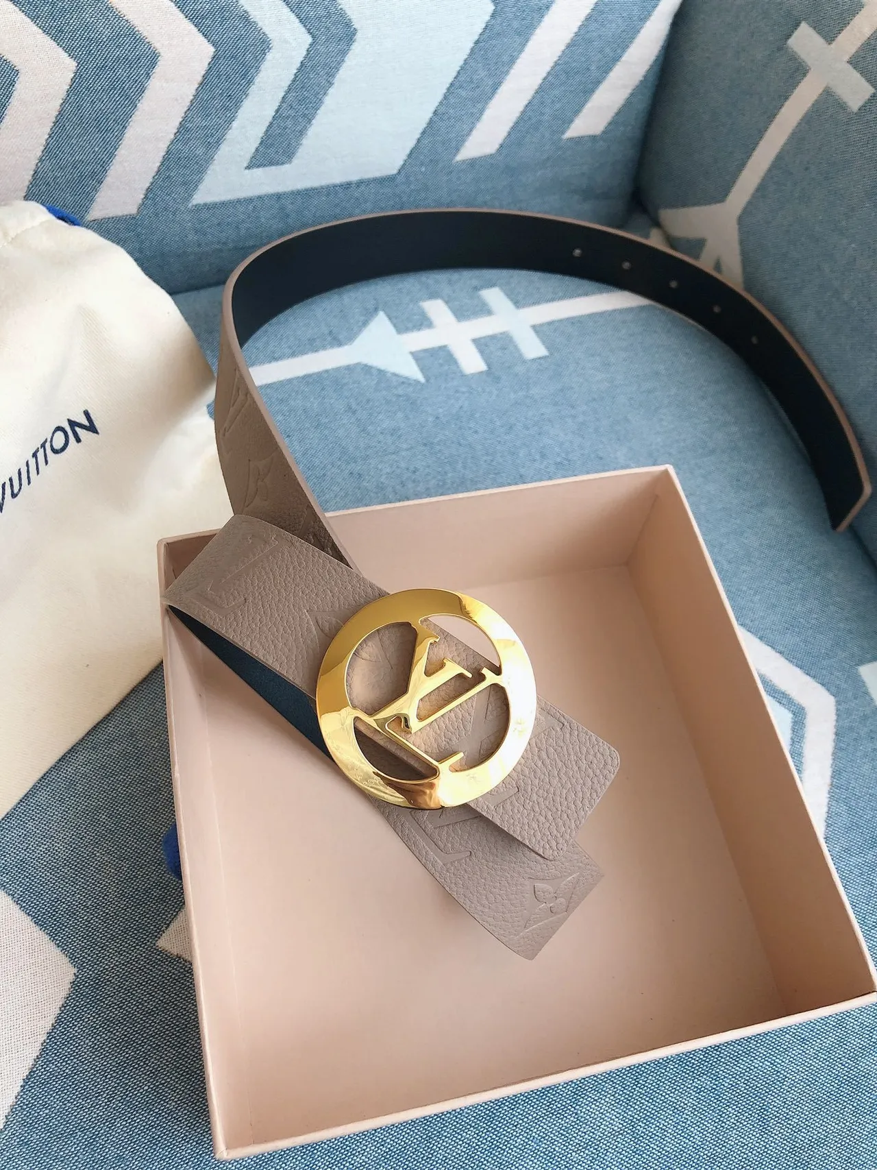Louis Vuitton Beige Black Embossed Monogram Circular Gold-Tone LV Buckle Leather Belt 9