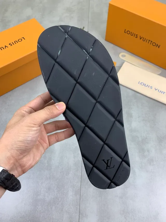 Louis Vuitton Black Blue Monogram-Embossed Strap Molded Rubber Sole Slippers 2