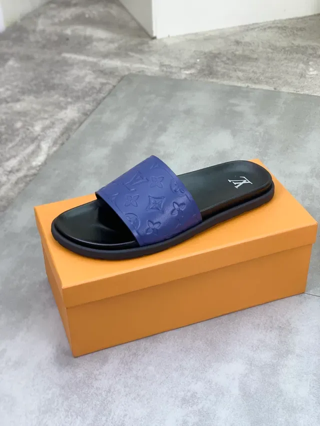 Louis Vuitton Black Blue Monogram-Embossed Strap Molded Rubber Sole Slippers 3