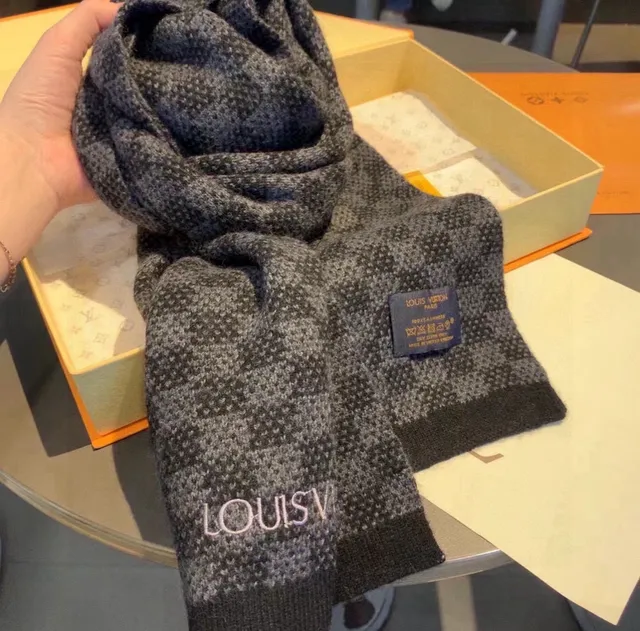 Louis Vuitton Bufanda de Cachemira Negro y Gris con Patrón Micro-Check Tejida 8