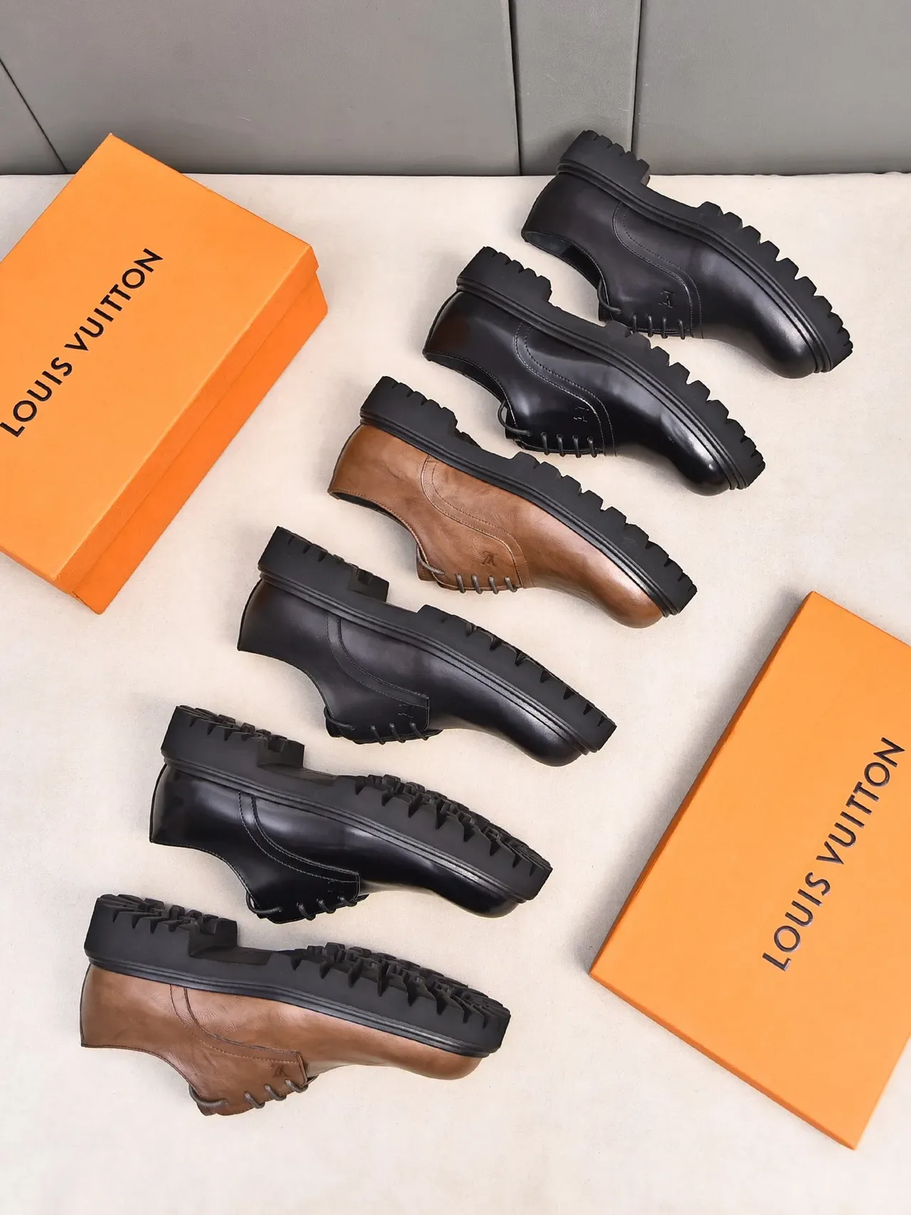 Louis Vuitton Black Polished Leather Chunky Lug Sole Oxford Shoes 2