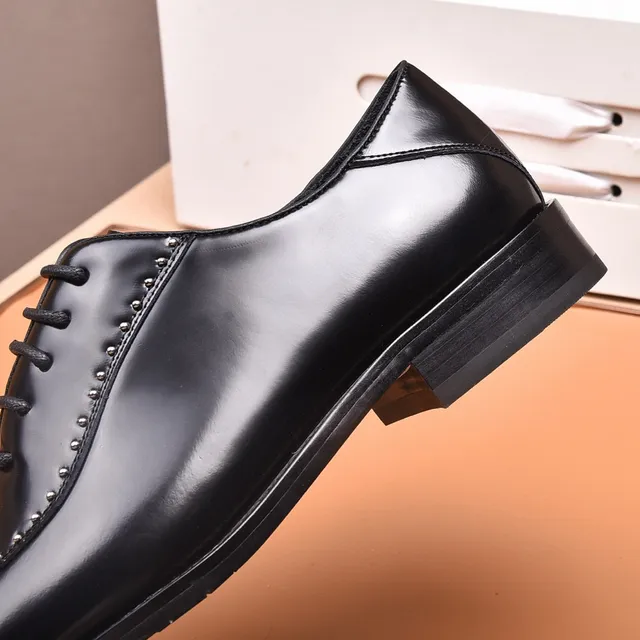 Louis Vuitton Chaussures Oxford en cuir noir poli à bout carré 2