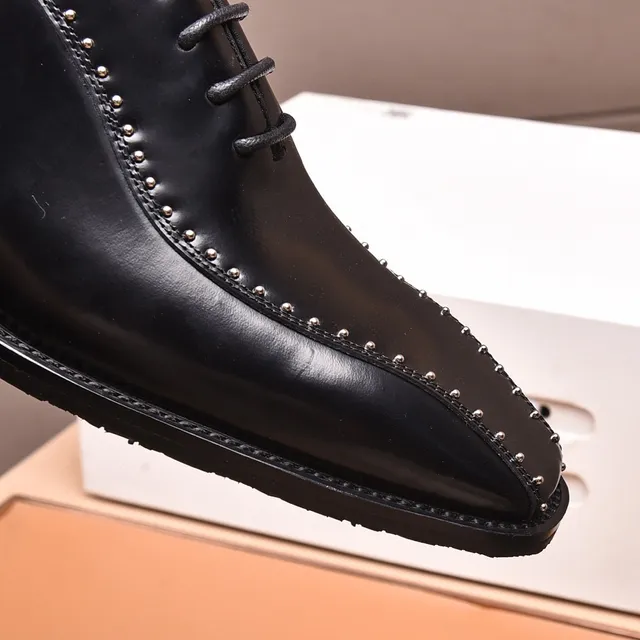 Louis Vuitton Chaussures Oxford en cuir noir poli à bout carré 3