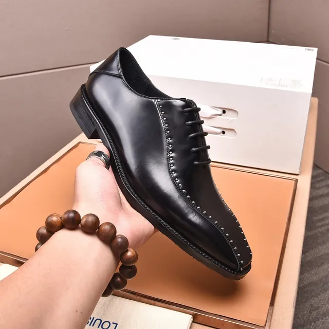 Louis Vuitton Chaussures Oxford en cuir noir poli à bout carré 6