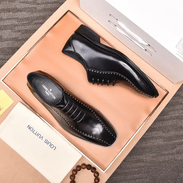 Louis Vuitton Chaussures Oxford en cuir noir poli à bout carré 9