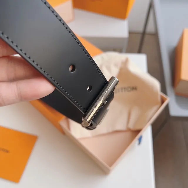 Louis Vuitton কালো রূপালি মসৃণ আয়তাকার বকল চামড়ার বেল্ট 8