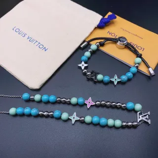 Louis Vuitton سوار خرز أزرق فضي مونوغرام-نجمة