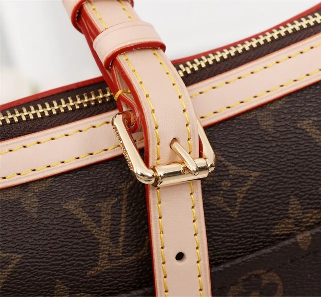 Louis Vuitton Marrom Bege Monograma Lona Borda de Couro Bolsa Hobo 6