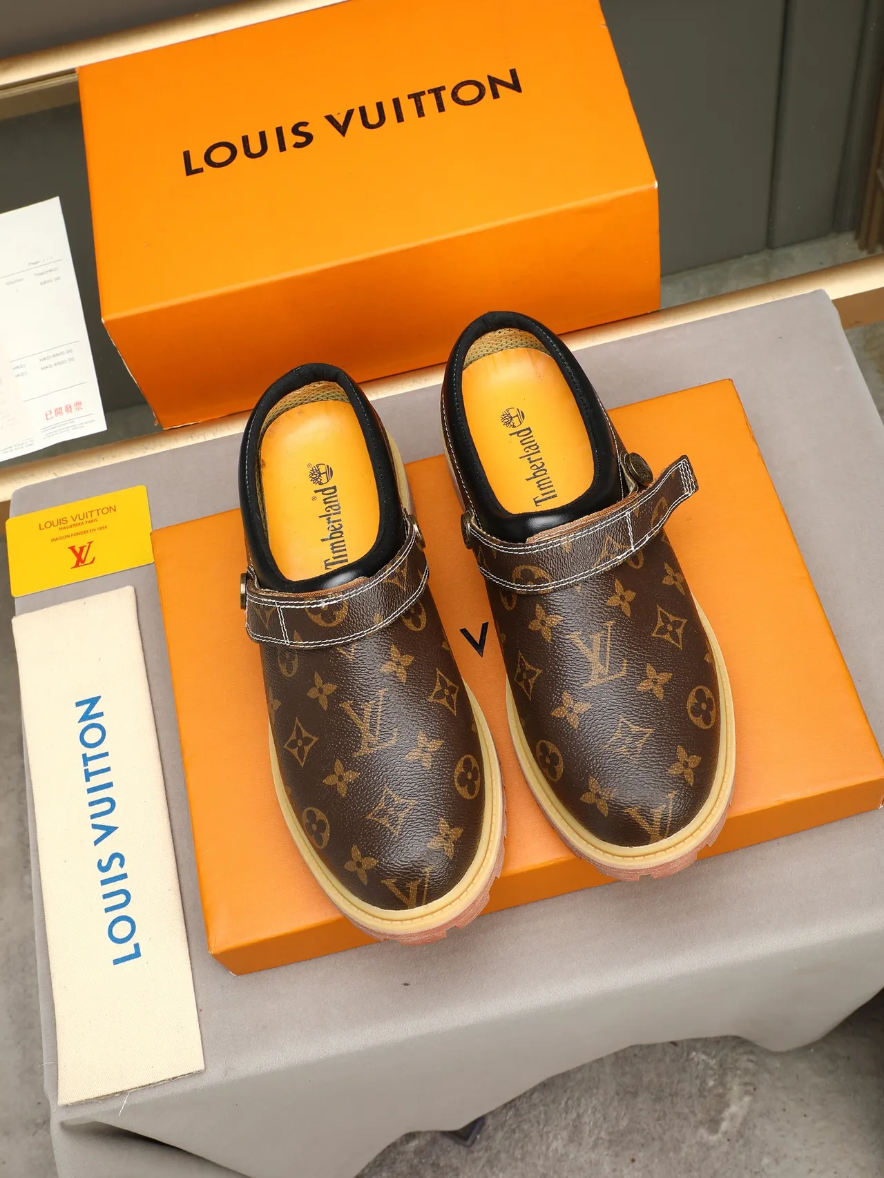 Louis Vuitton Chaussures casuales Marron Orange Monogram Canvas Slip-On Clog 2