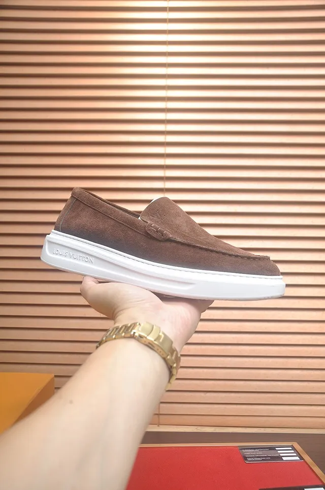 Louis Vuitton Marron Blanc Daim Supérieur Moc-Toe Couture Mocassin 4