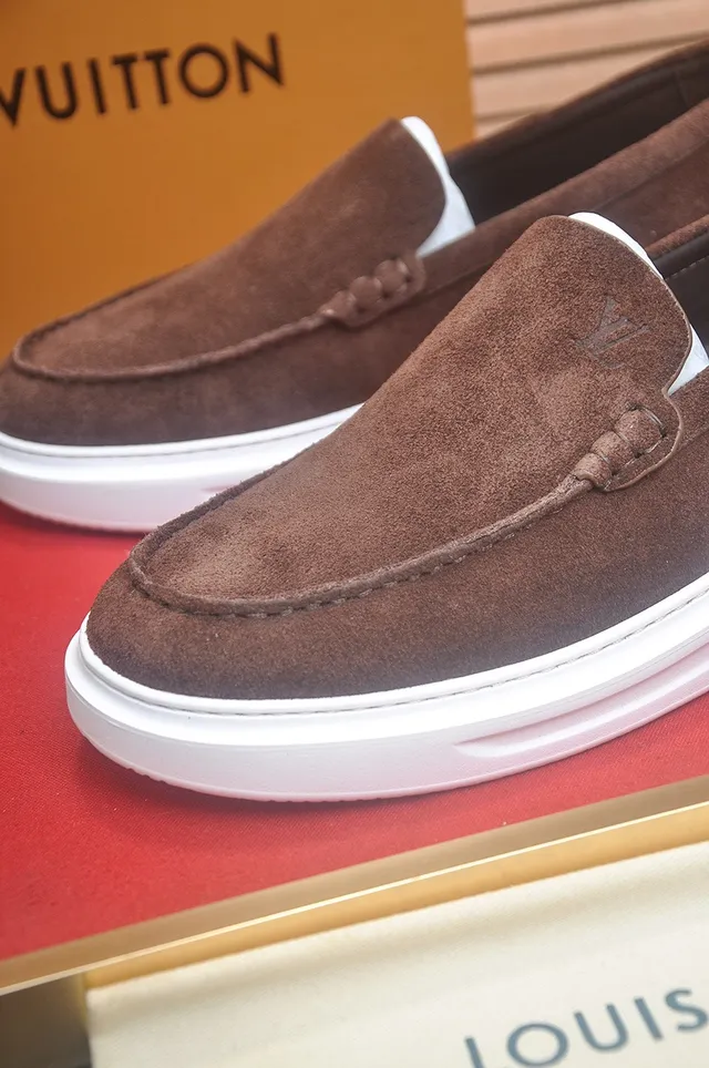 Louis Vuitton Marron Blanc Daim Supérieur Moc-Toe Couture Mocassin 8