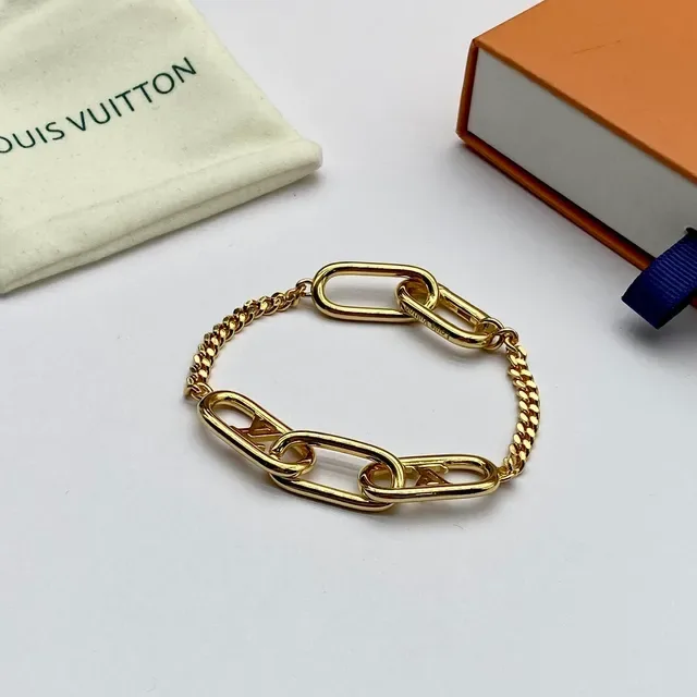 Louis Vuitton Chain Link Gold Oversized Oval Links Necklace 3
