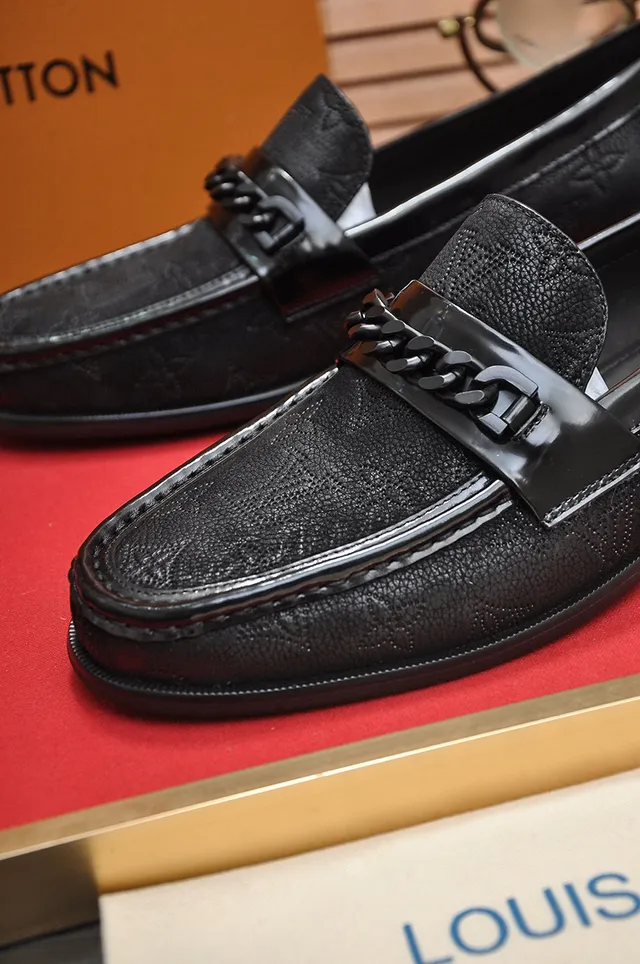 Louis Vuitton Chain Strap Loafer Black Textured Leather Glossy Loafer 3