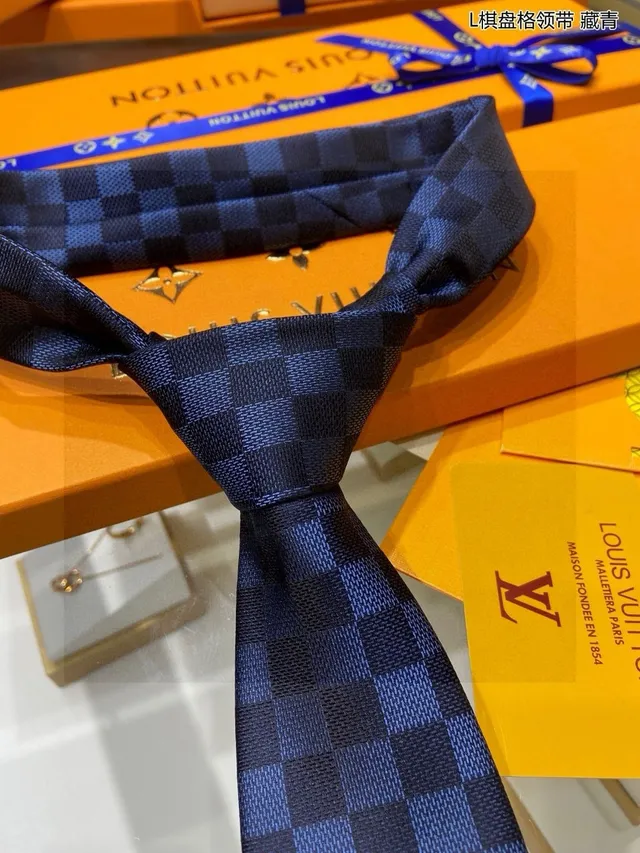 Louis Vuitton Checkerboard Navy Blue Necktie 8