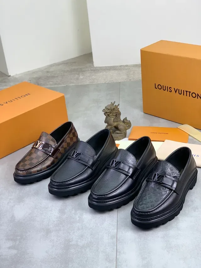 Louis Vuitton Damier Check Mocassin à Bride Cuir Patent 2