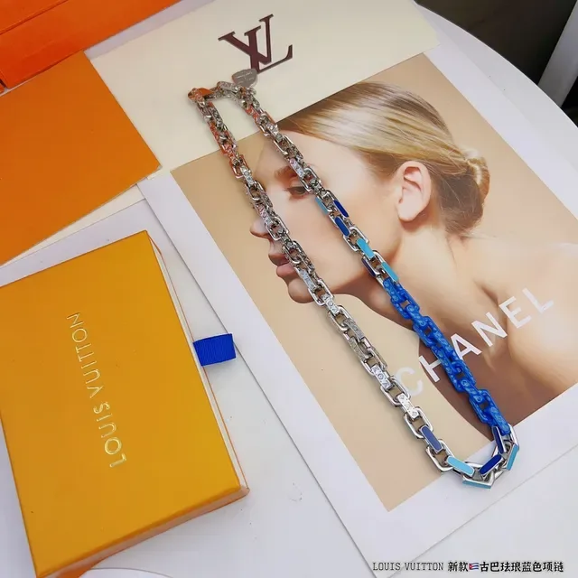 Louis Vuitton Enamel Cuban-Link Blue and Silver Necklace 9