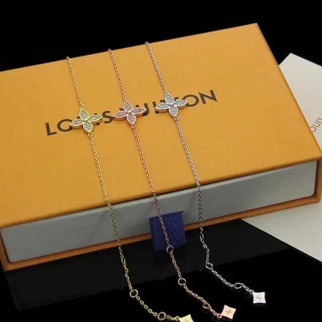 Louis Vuitton Floral Pavé Crystal Pendant Necklaces 4