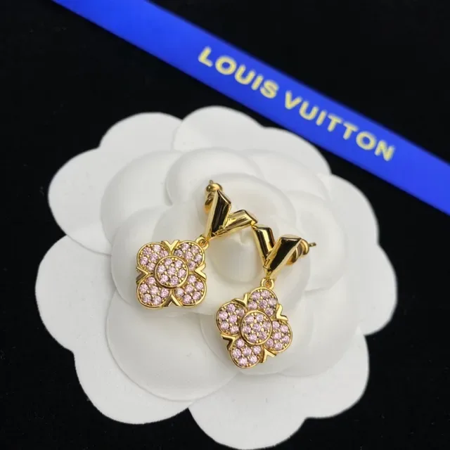 أقراط Louis Vuitton بافيه زهوري كريستال وردي ذهبي اللون 2