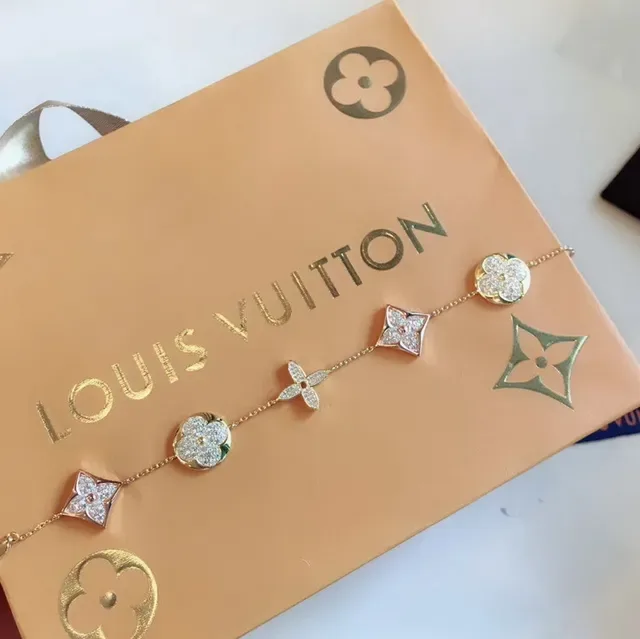 Louis Vuitton سوار سلسلة بافيه بنقشة زهور 5
