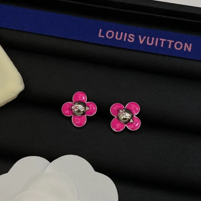 Louis Vuitton Motivo Floral Rosa Plata Esmaltado Cadena Con Encanto Floral 3