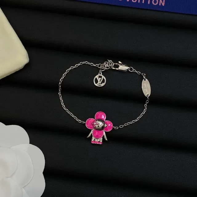 Louis Vuitton Motivo Floral Rosa Plata Esmaltado Cadena Con Encanto Floral 4