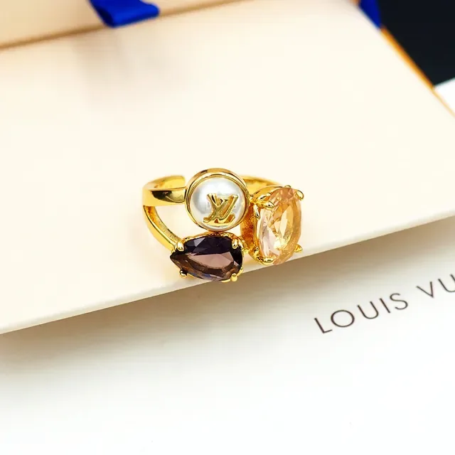 Louis Vuitton Anillo de Oro y Plata Triple Piedras Cluster LV Monograma Perla Cabochon 6