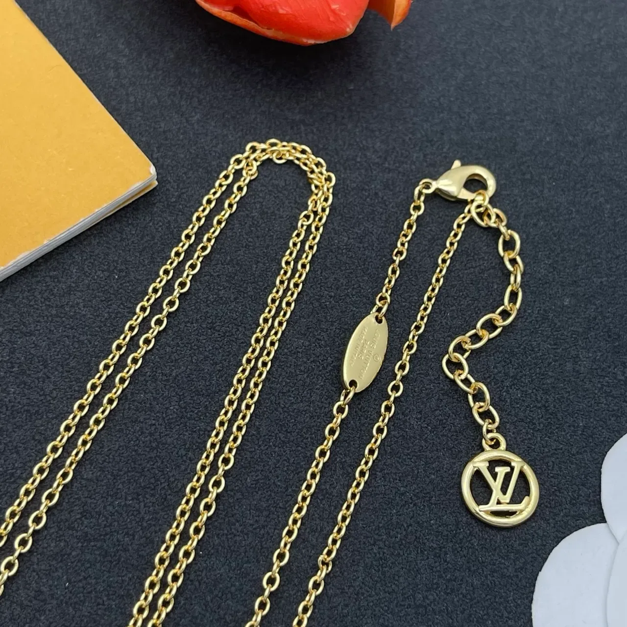 Louis Vuitton 黄金 白色 分层链 四叶形吊坠 项链 5
