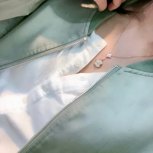 路易威登金白玫瑰珍珠母贝项链 8