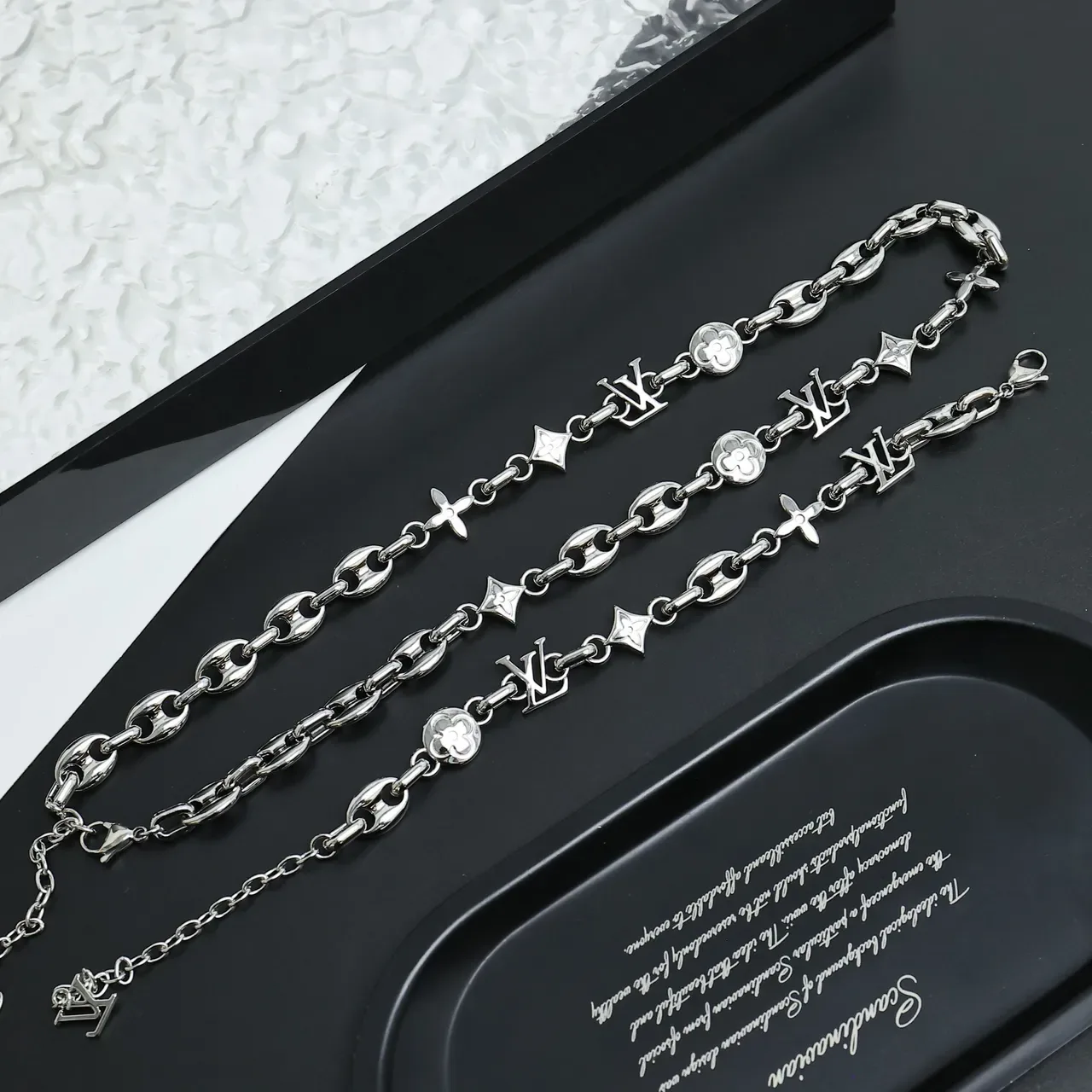 Louis Vuitton Iconic Chain Silver Metal Construction Necklace 3