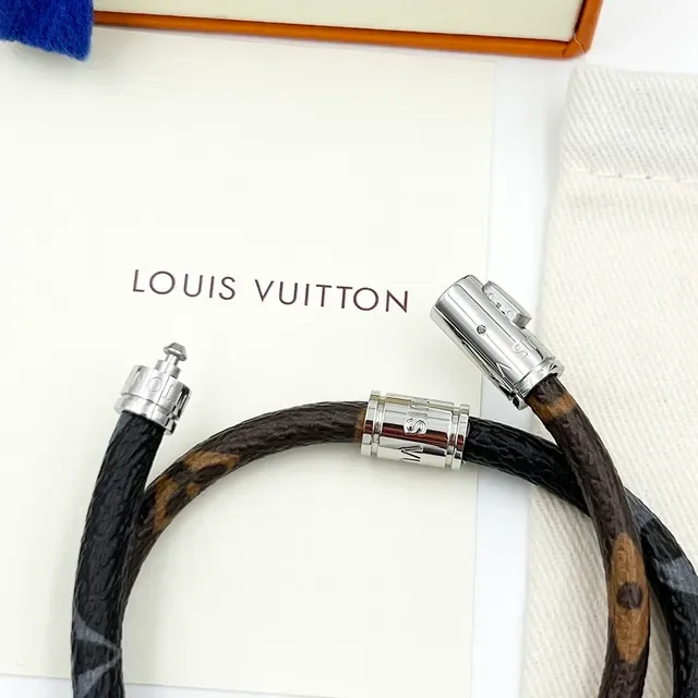 Louis Vuitton Keep It Double Monogram Pulsera Cordón Marrón y Gris 5