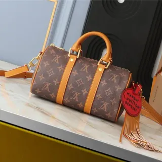 Louis Vuitton Keepall Bandoulière Monogram Canvas भूरा और टैन बोस्टन बैग