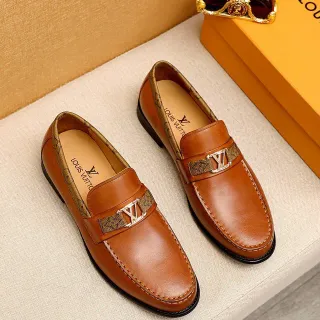 Louis Vuitton লোফার ট্যান চামড়া মনোগ্রাম স্ট্র্যাপ লোফার