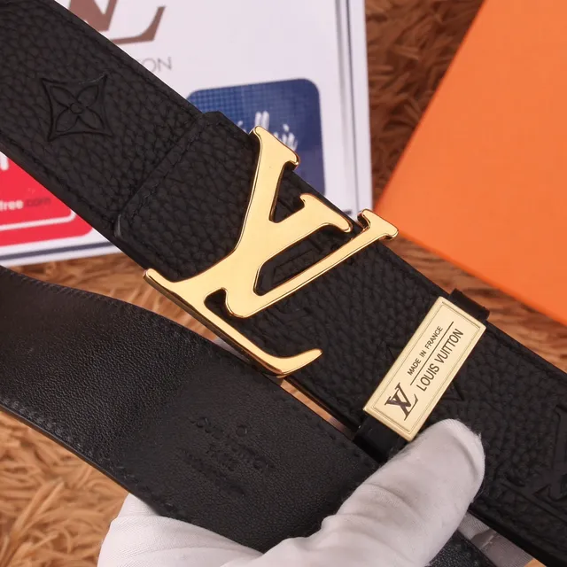 Louis Vuitton LV কালো গ্রেন্ড লেদার গোল্ড টোন বাকল লেদার বেল্ট 5