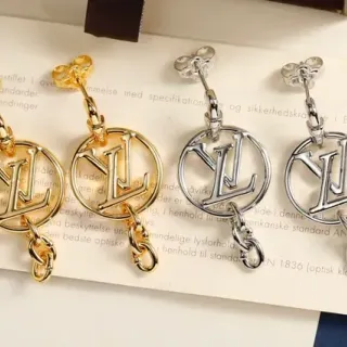 Louis Vuitton LV Circle Monogram أقراط معلقة