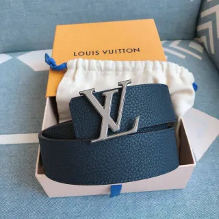 Louis Vuitton LV Initiales Cinto de couro de grão azul