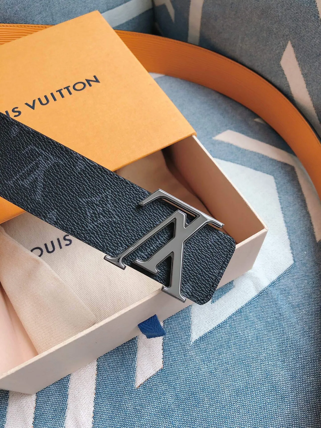 Louis Vuitton LV Initiales Monogram চামড়ার বেল্ট 6