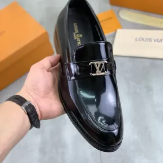 لويس فيتون LV لافر أسود جلد لامع