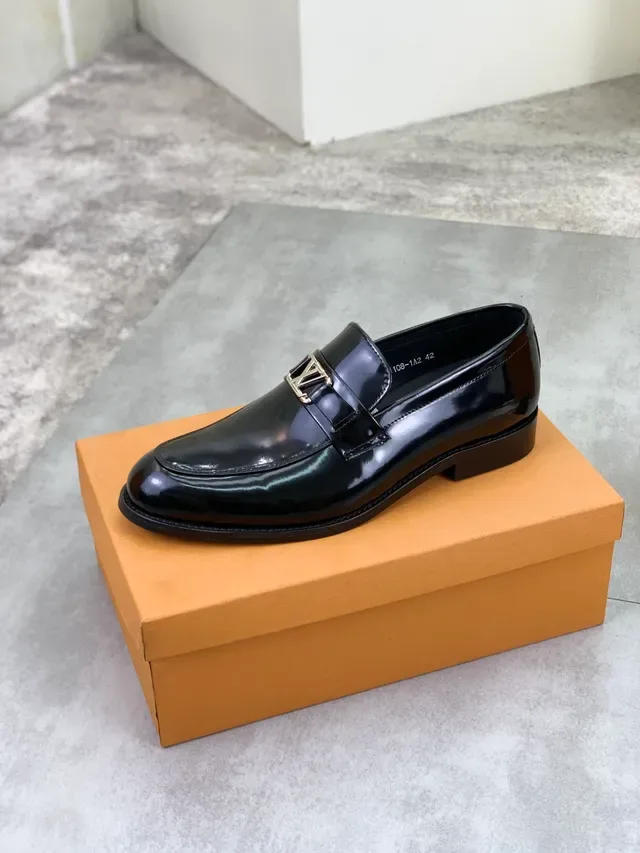 Louis Vuitton LV Loafer Noir Cuir Patenté 4