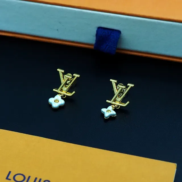 Louis Vuitton LV Monogram Floral डैंगल ईयरिंग्स 9