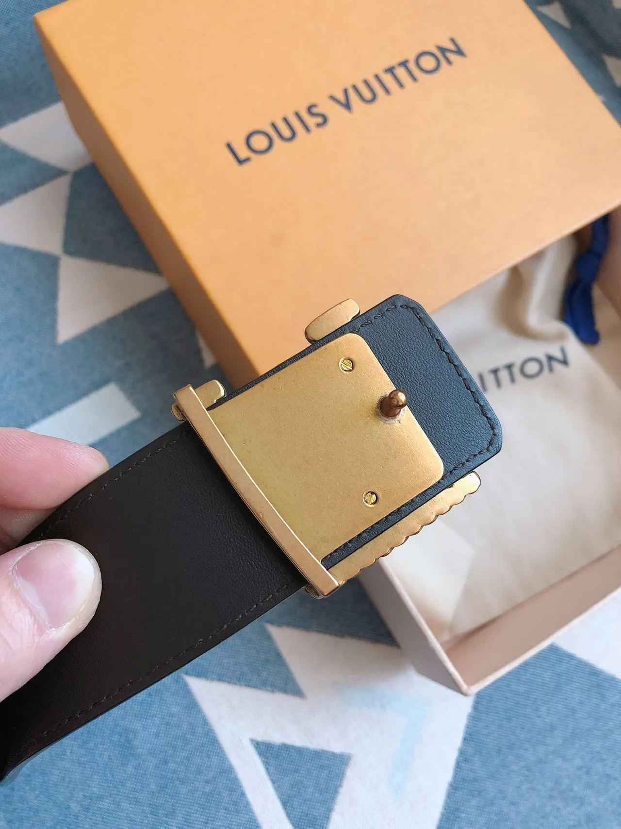 Louis Vuitton LV Rope 棕金字母压花压纹皮带 5